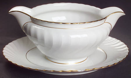 Annette (Gold Trim) Gravy Boat with Attached Underplate