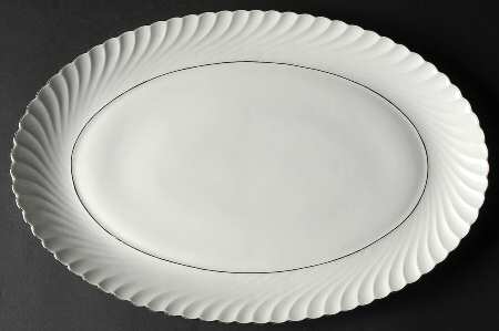 Annette (Platinum Trim) 16" Oval Serving Platter