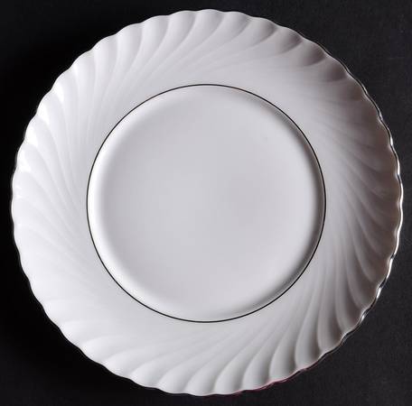 Annette (Platinum Trim) Bread & Butter Plate