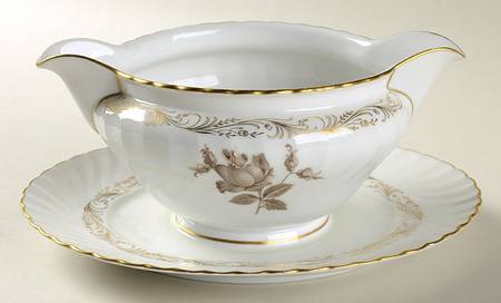 Classic Rose Gravy Boat with Attached Underplate