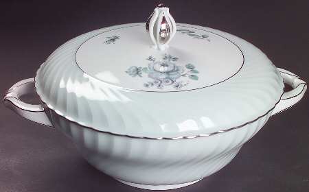 Dawn Rose Round Covered Vegetable