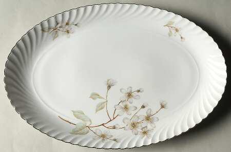 Dogwood (Platinum Trim) 13" Oval Serving Platter
