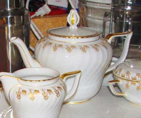 Heirloom Teapot & Lid