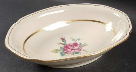 Martha Washington 9" Oval Vegetable Bowl