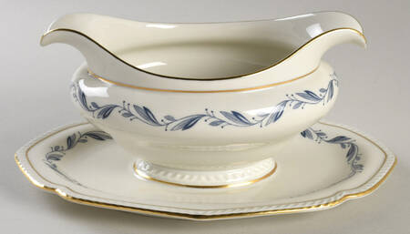 Minuet Gravy Boat with Attached Underplate