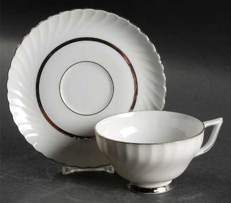 Platina Footed Cup & Saucer Set