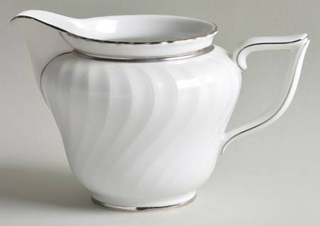 Platina Creamer