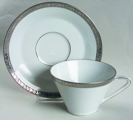 Regina Flat Cup & Saucer Set