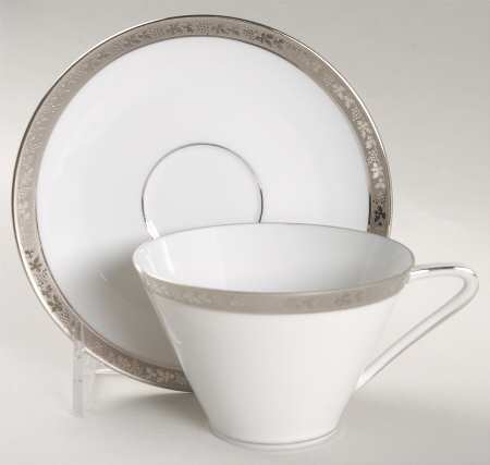 Regina Flat Cup & Saucer Set