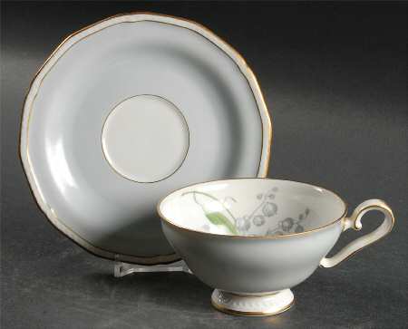 Romance Footed Cup & Saucer Set