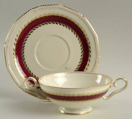 ROT85 Footed Cream Soup Bowl & Saucer Set