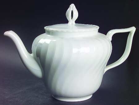 Simplicity White Teapot & Lid