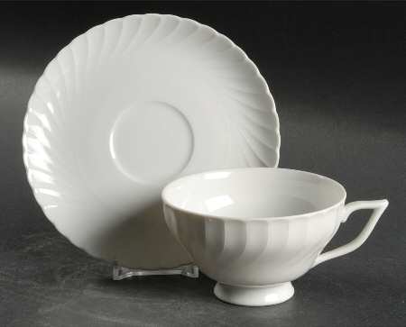 Simplicity White Footed Cup & Saucer Set