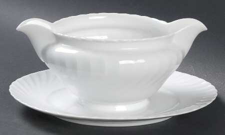 Simplicity White Gravy Boat with Attached Underplate