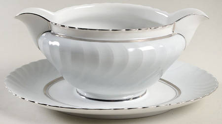 South Wind Pearl Grey Gravy Boat with Attached Underplate