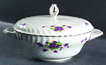Viola (Platinum Trim) Round Covered Vegetable