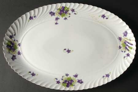 Viola (Platinum Trim) 15" Oval Serving Platter