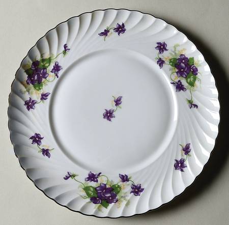 Viola (Platinum Trim) Salad Plate