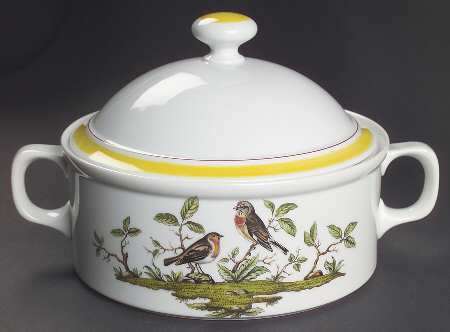 Woodsong Round Covered Vegetable