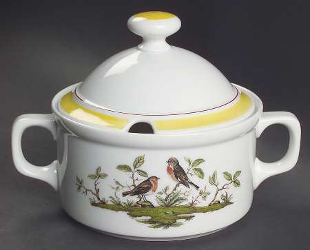 Woodsong Sauce Boat & Lid