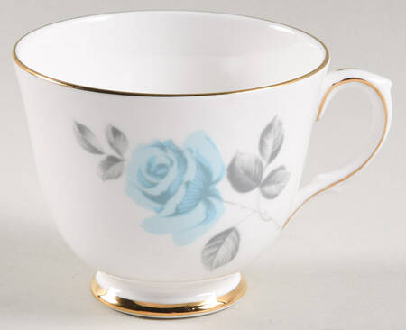 ROV4 Footed Cup
