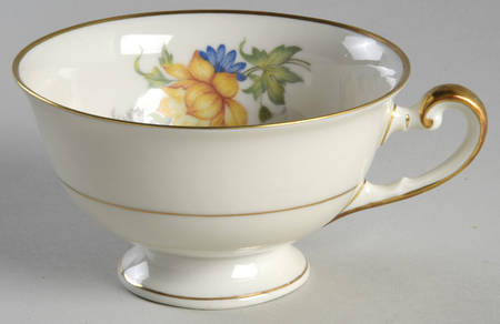 Bridal Bouquet Footed Cup