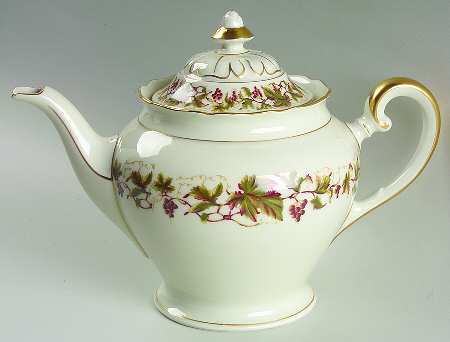 Falstaff Teapot & Lid