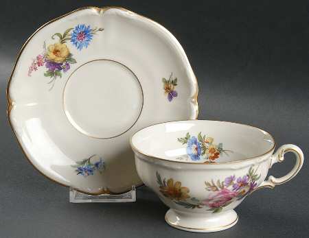 Patricia Cream Footed Cup & Saucer Set