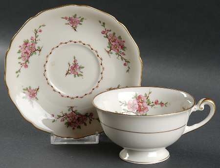 Shanghai Footed Cup & Saucer Set