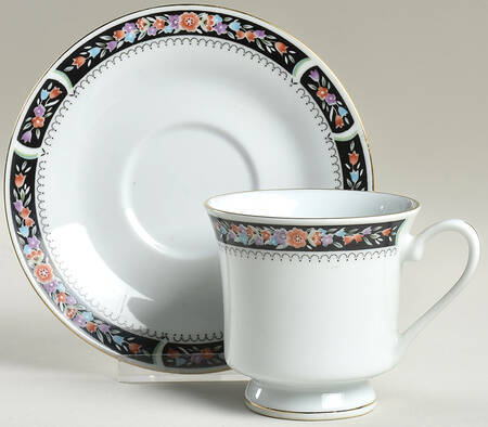 Anna Footed Cup & Saucer Set