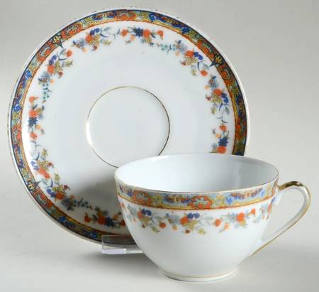 Cobwebs Flat Cup & Saucer Set