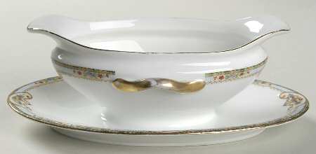 Hope Gravy Boat with Attached Underplate