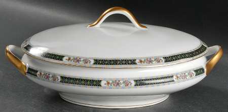 Jade Oval Covered Vegetable