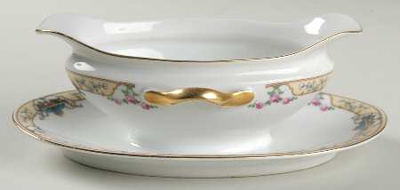 Martia Gravy Boat with Attached Underplate