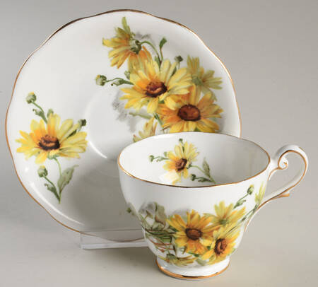 Brown Eyed Susan Footed Cup & Saucer Set