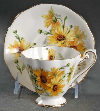 Brown Eyed Susan Footed Cup & Saucer Set