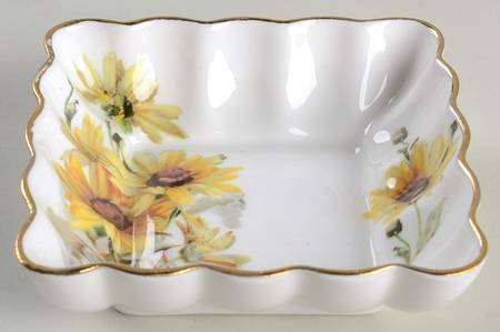 Brown Eyed Susan Small Square Sweet Meat Dish