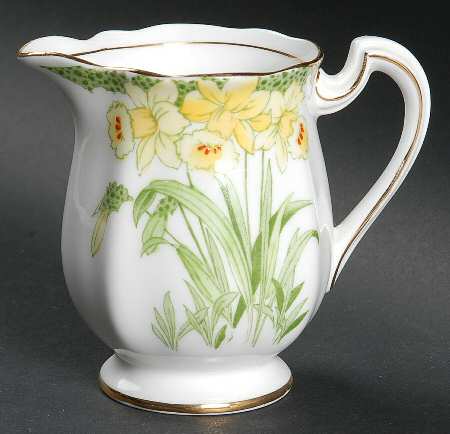 Daffodils Creamer