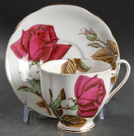 English Rose (Scalloped) Footed Cup & Saucer Set