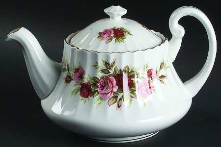 English Rose (Fluted) Teapot & Lid