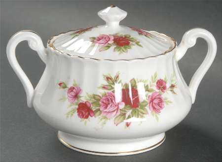 English Rose (Fluted) Sugar Bowl & Lid