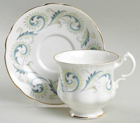 Garland Footed Cup & Saucer Set