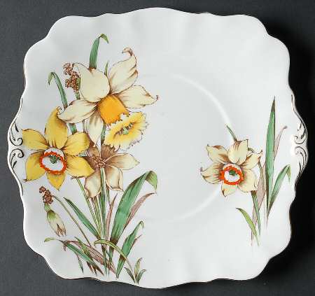 Golden Gleem Square Handled Cake Plate