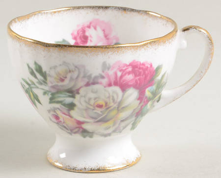 Irish Elegance (Brushed Gold Trim) Footed Cup