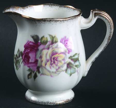 Irish Elegance (Brushed Gold Trim) Mini Creamer