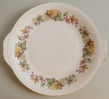 Lyndale Handled Cake Plate