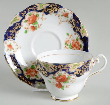 RSD7 Footed Cup & Saucer Set