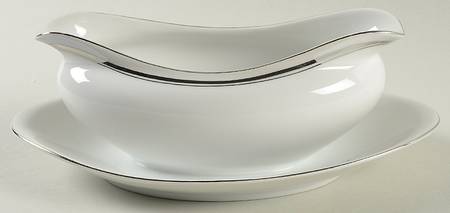 Baroness Gravy Boat with Attached Underplate