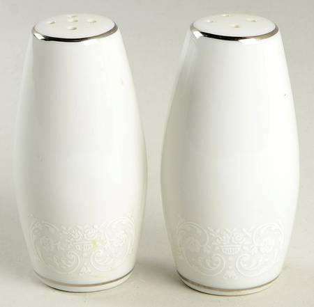 Bridal Lace Salt & Pepper Set