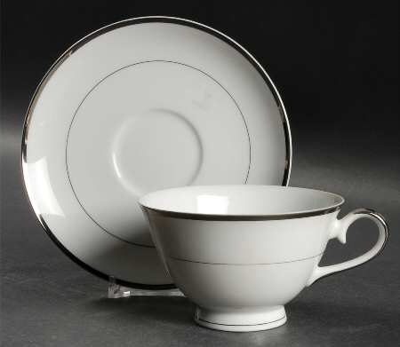 Royal Queen Footed Cup & Saucer Set